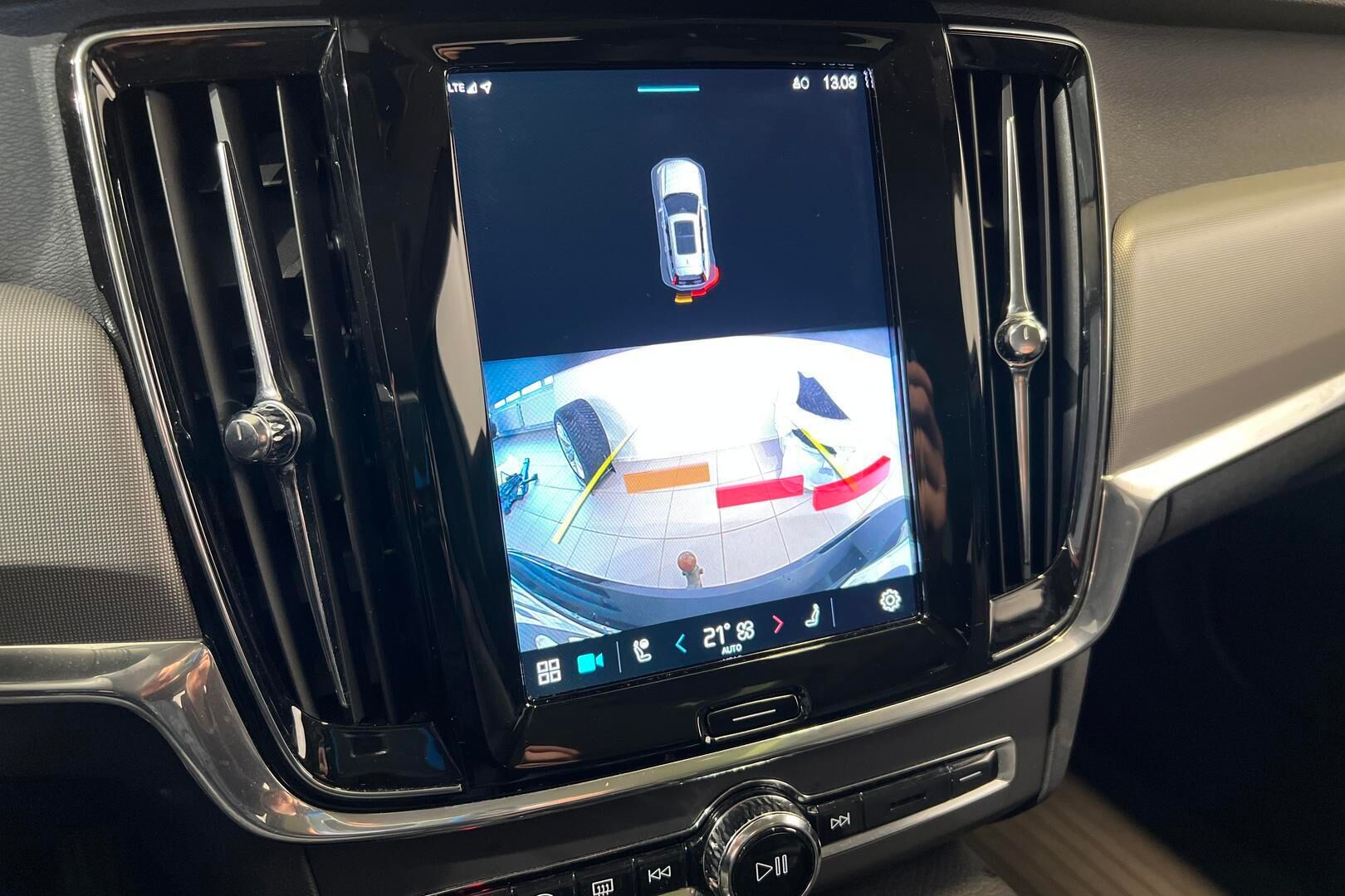 VOLVO V90 iso kuva 18