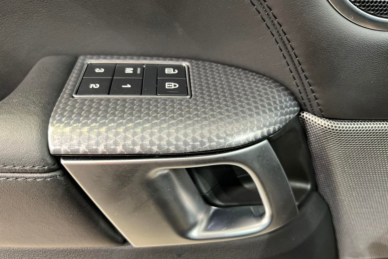 Land Rover Range Rover Sport iso kuva 21