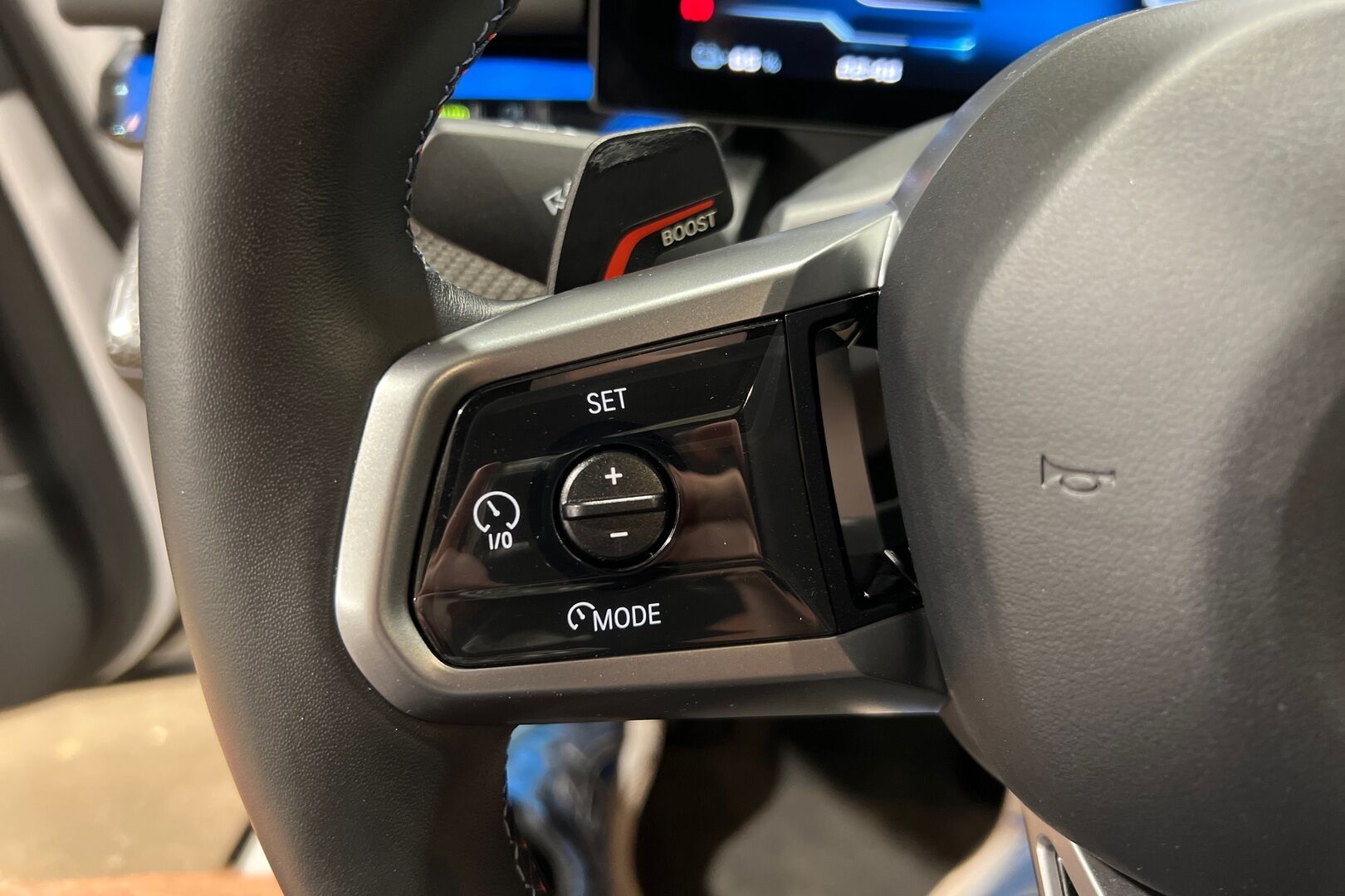 BMW I5 M60 iso kuva 8