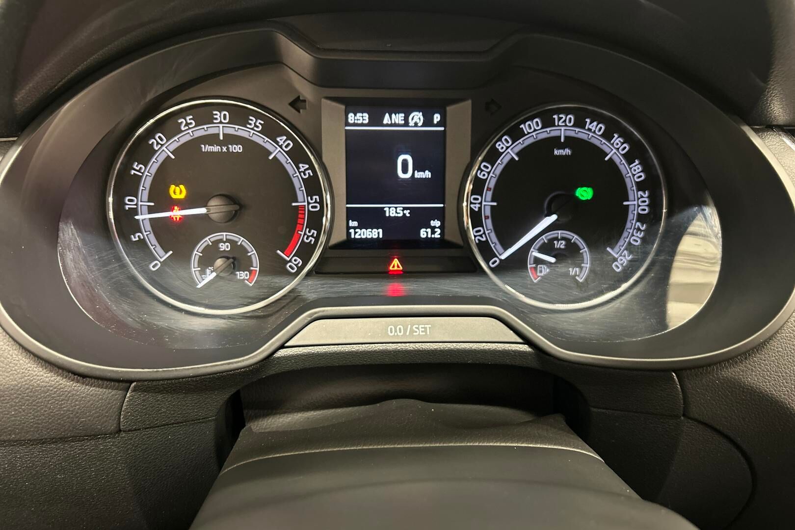 SKODA OCTAVIA iso kuva 13