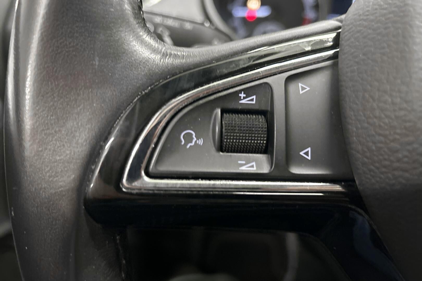 SKODA OCTAVIA iso kuva 14