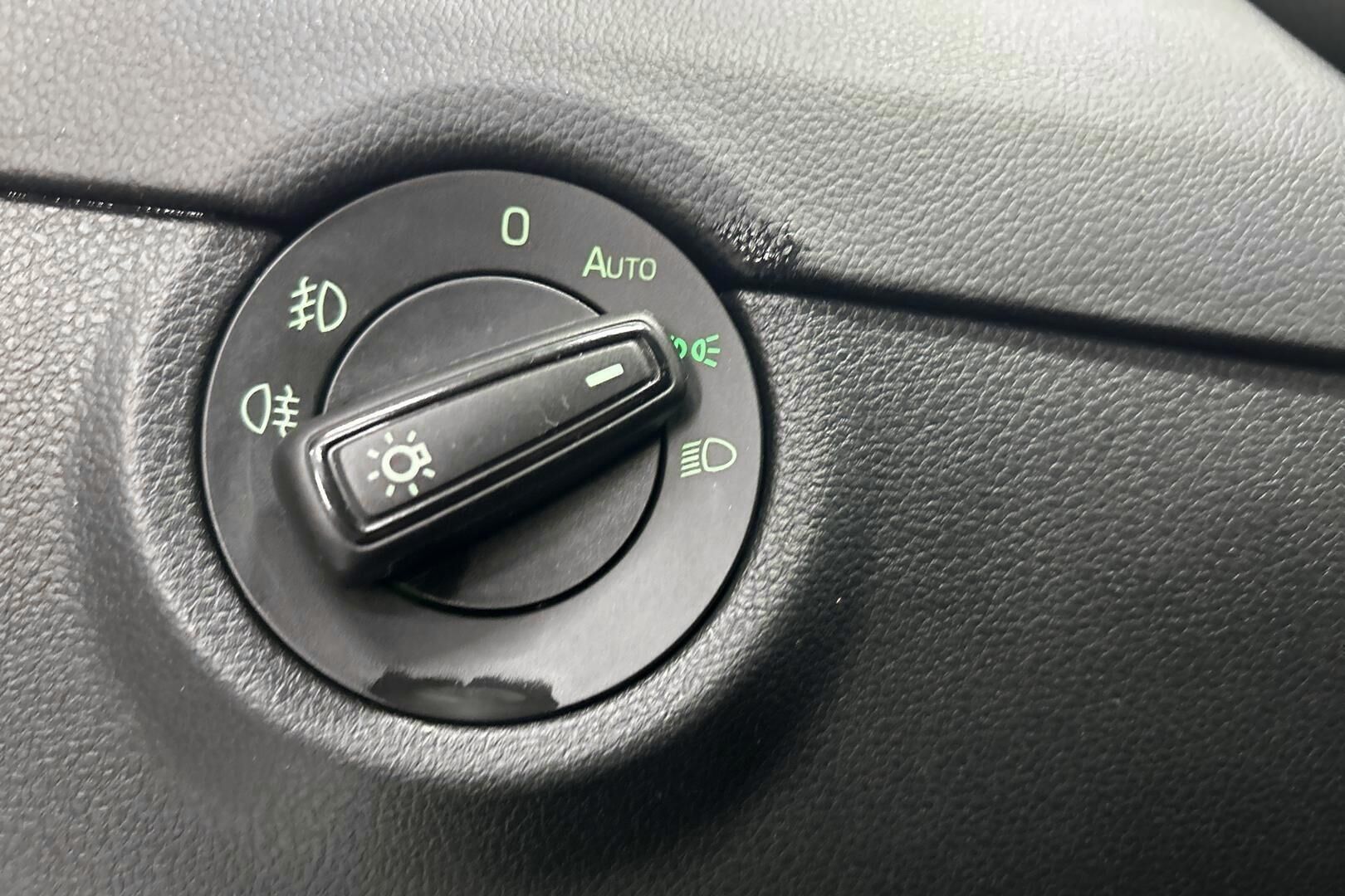 SKODA OCTAVIA iso kuva 22