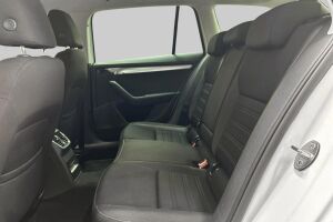 SKODA OCTAVIA esikatselu 9