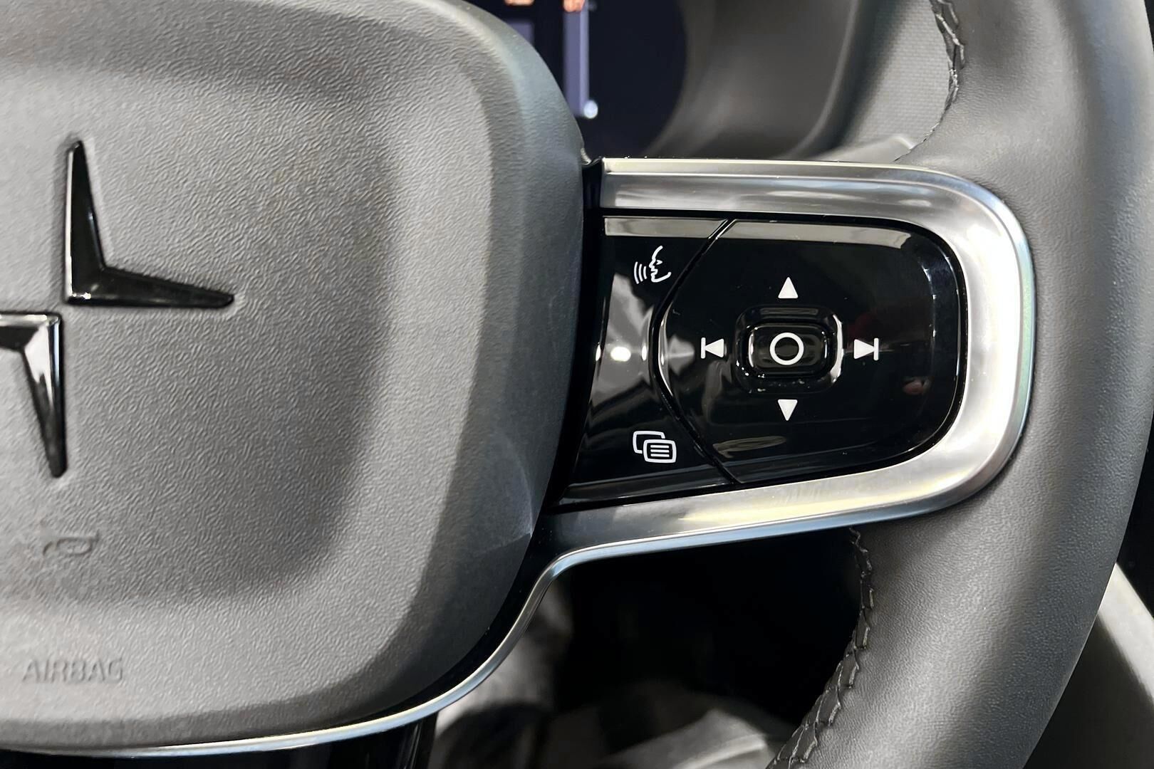 POLESTAR 2 iso kuva 21