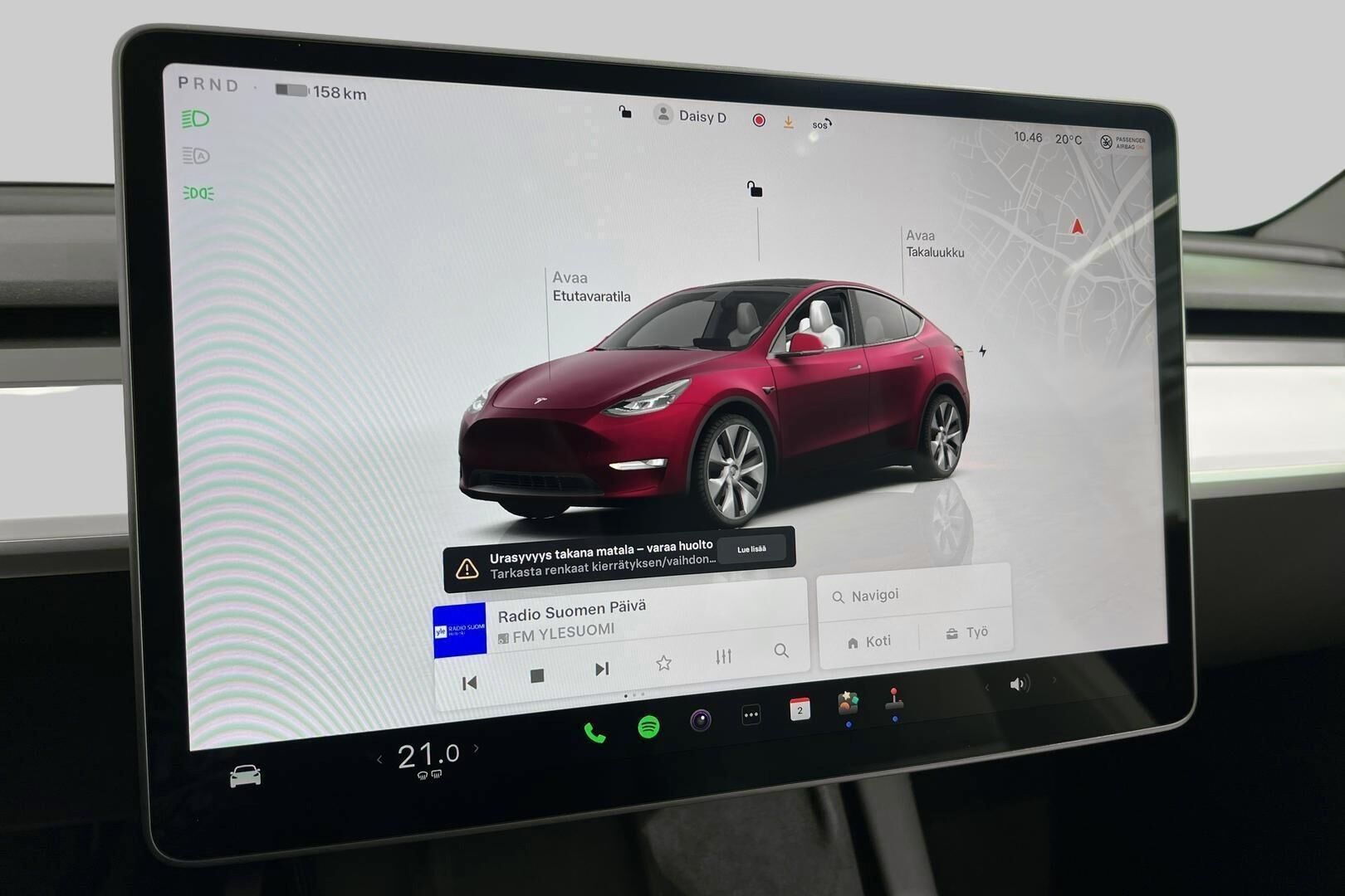 TESLA MODEL Y iso kuva 13