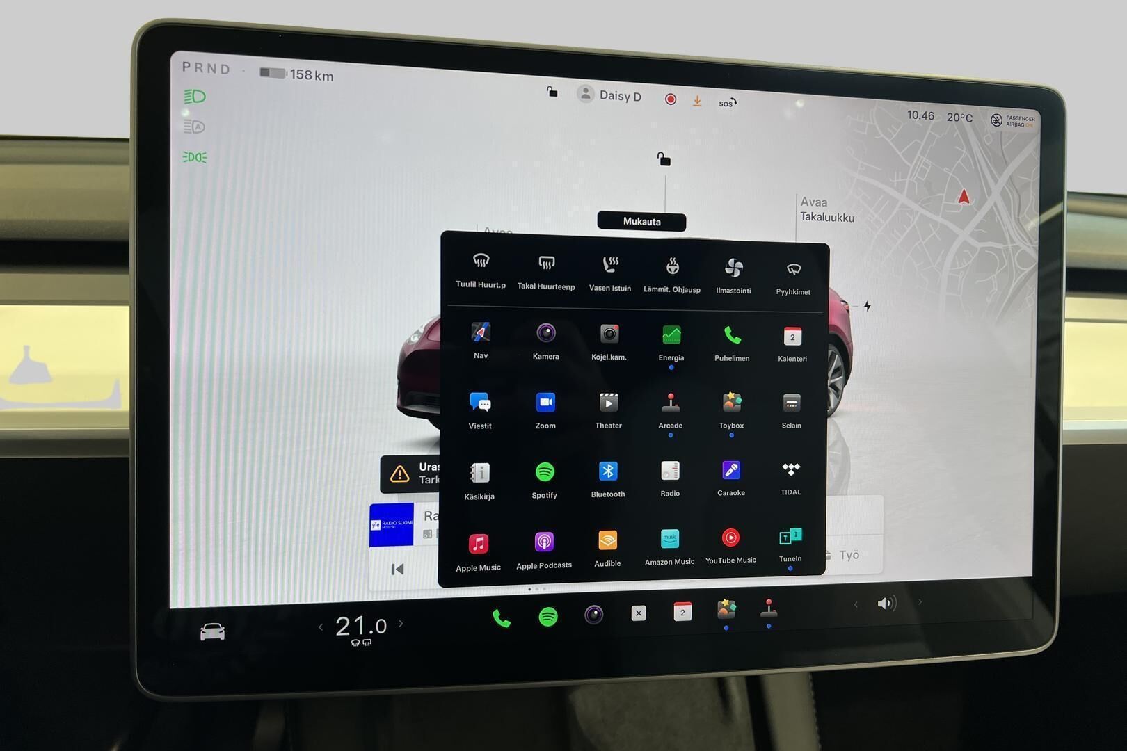 TESLA MODEL Y iso kuva 14