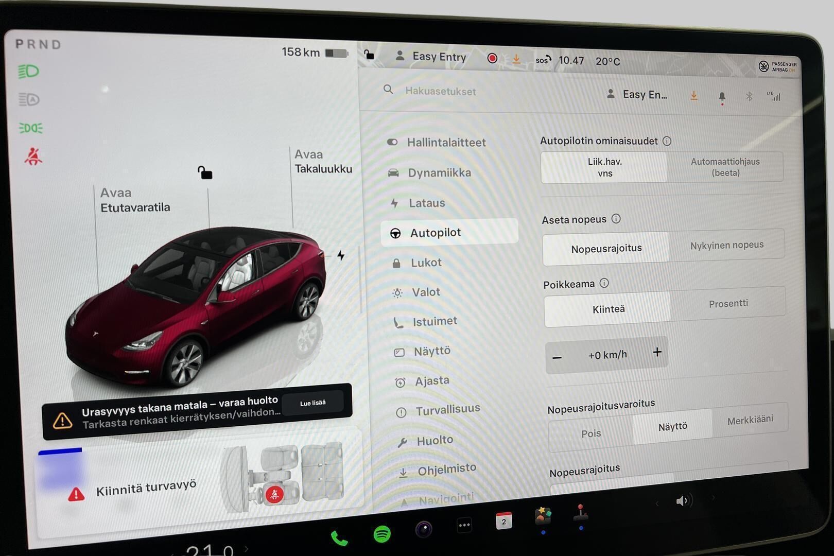 TESLA MODEL Y iso kuva 17