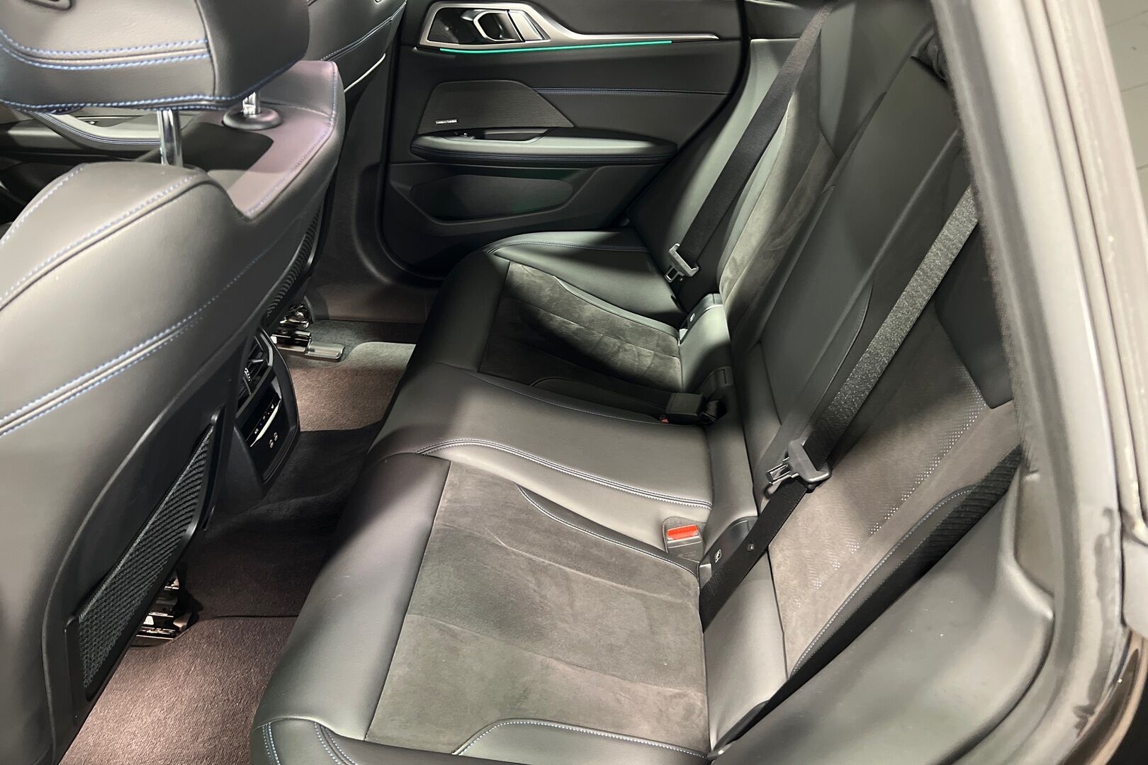 BMW I4 iso kuva 9