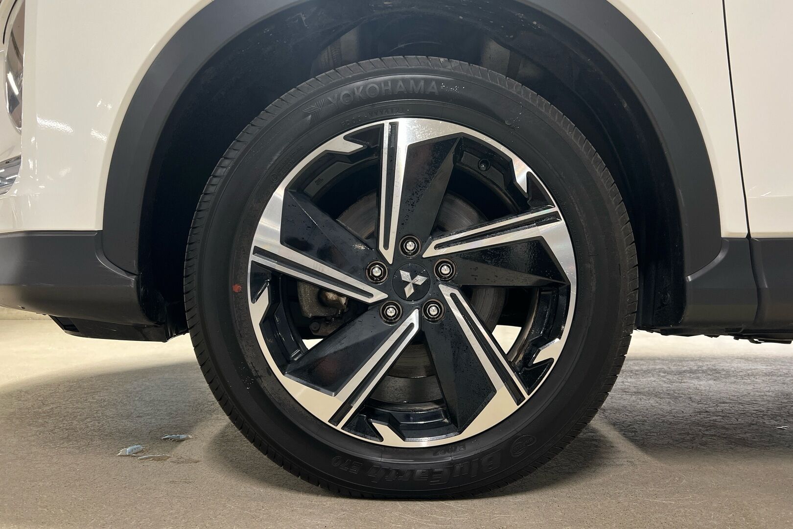 MITSUBISHI ECLIPSE CROSS iso kuva 13