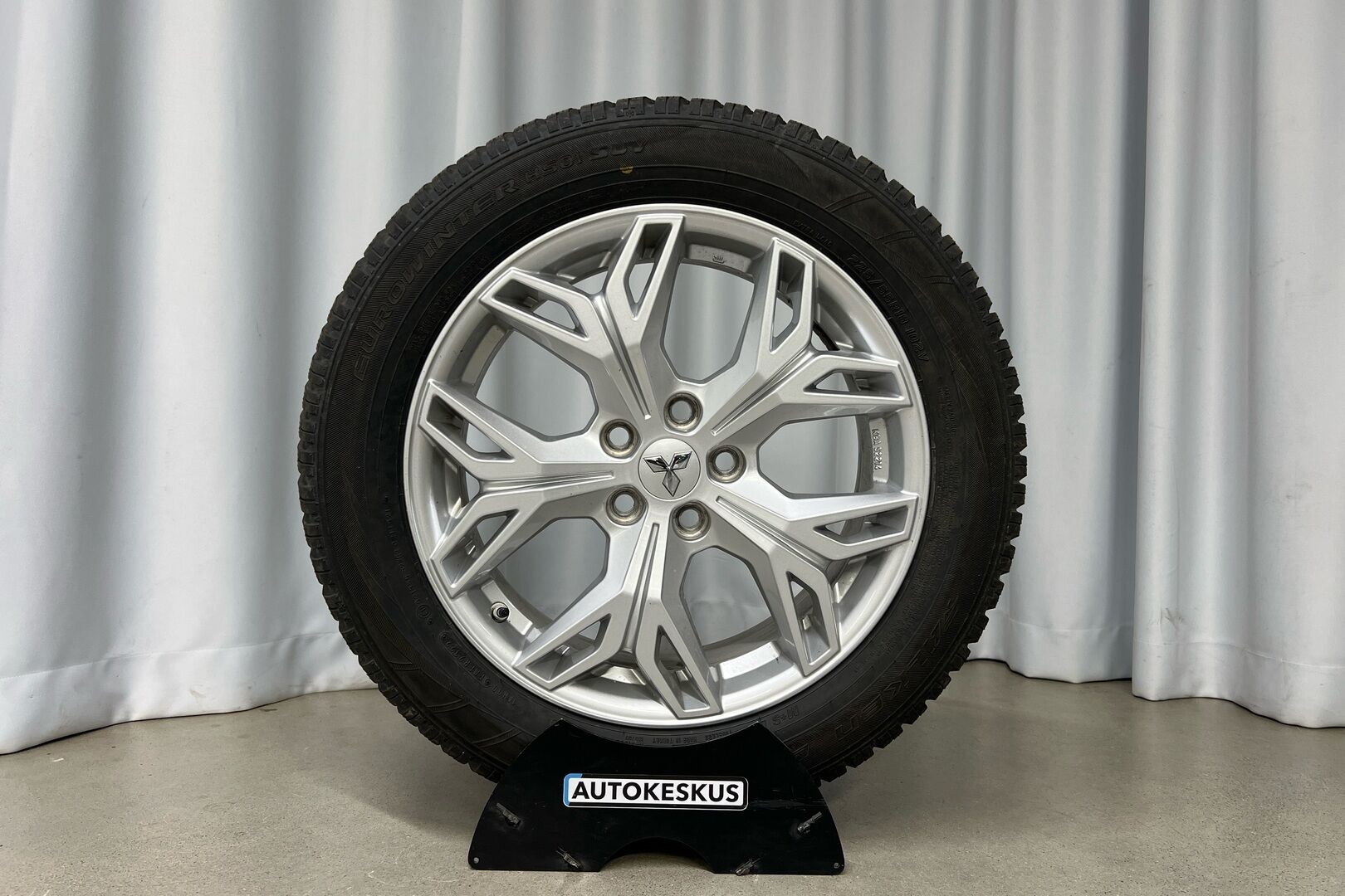 MITSUBISHI ECLIPSE CROSS iso kuva 6