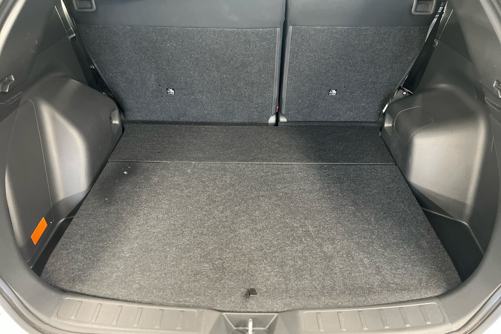 MITSUBISHI ECLIPSE CROSS iso kuva 3