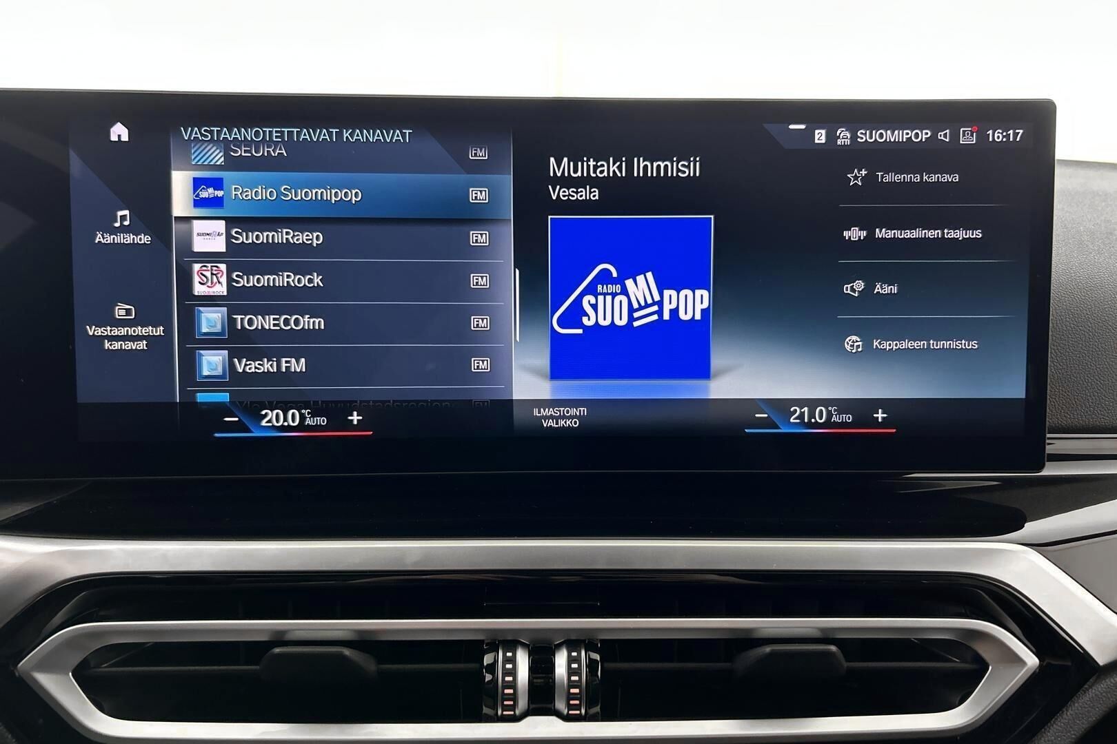 BMW i4 iso kuva 22