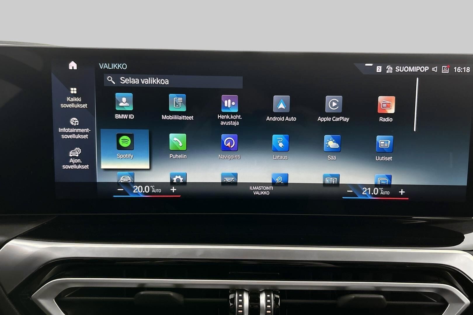 BMW i4 iso kuva 31