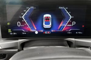 BMW I4 esikatselu 13