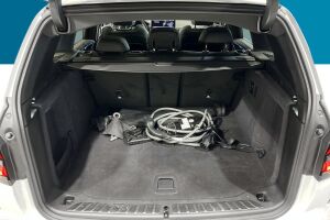 BMW IX3 esikatselu 10