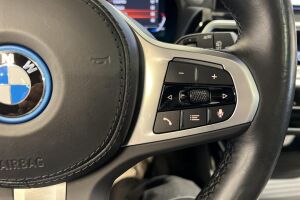 BMW IX3 esikatselu 30