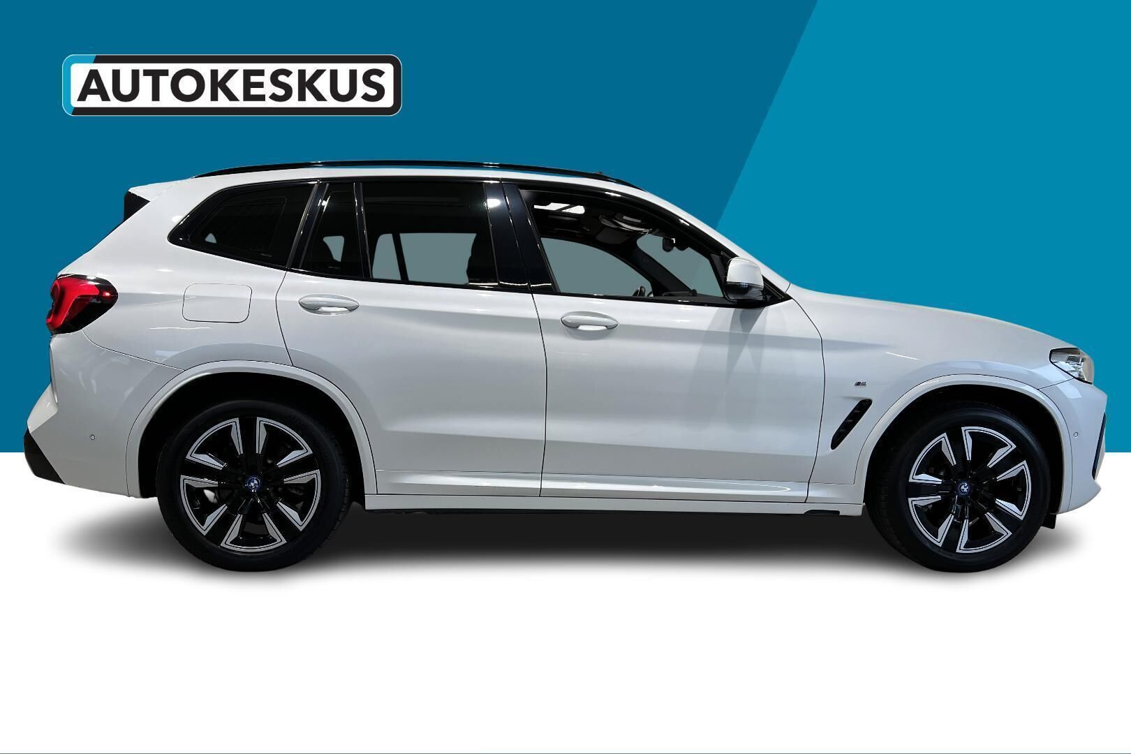 BMW IX3 iso kuva 3