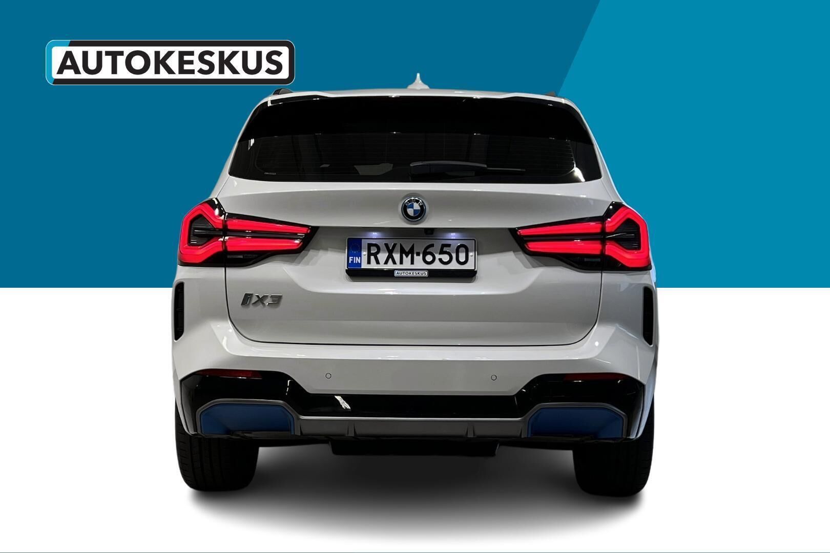 BMW IX3 iso kuva 5