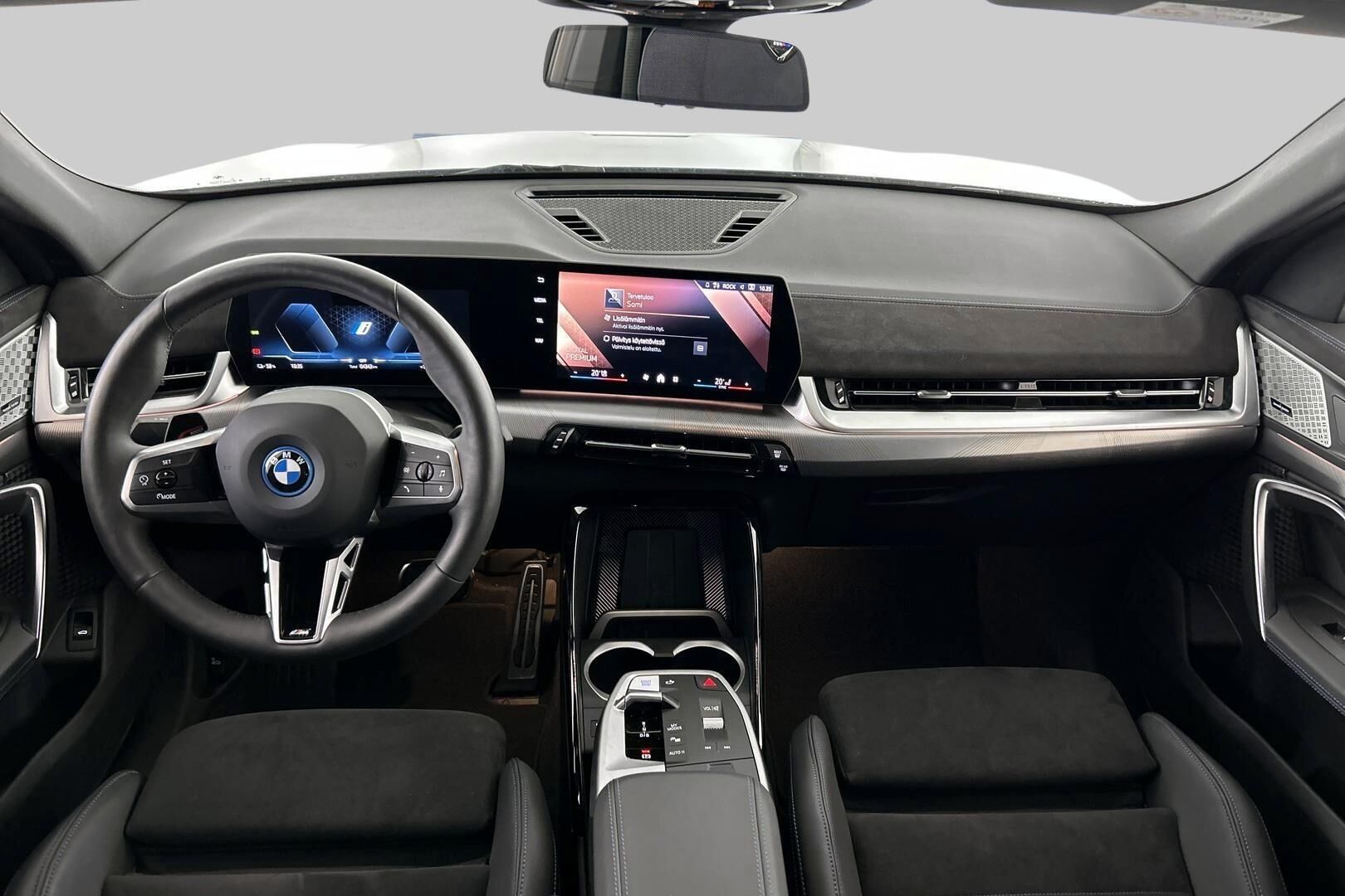 BMW iX2 iso kuva 7