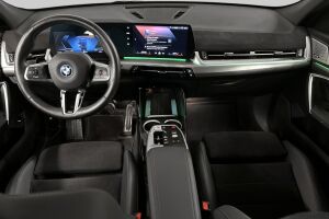 BMW iX2 esikatselu 11