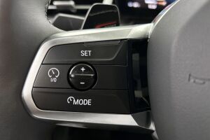 BMW iX2 esikatselu 27