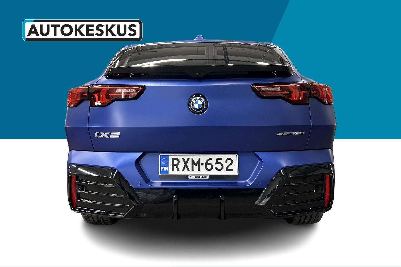 BMW iX2 iso kuva 6