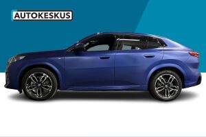 BMW iX2 esikatselu 8