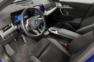 BMW iX2 esikatselu 9
