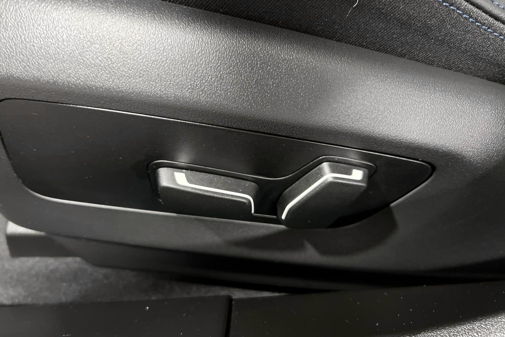 BMW i5 iso kuva 15