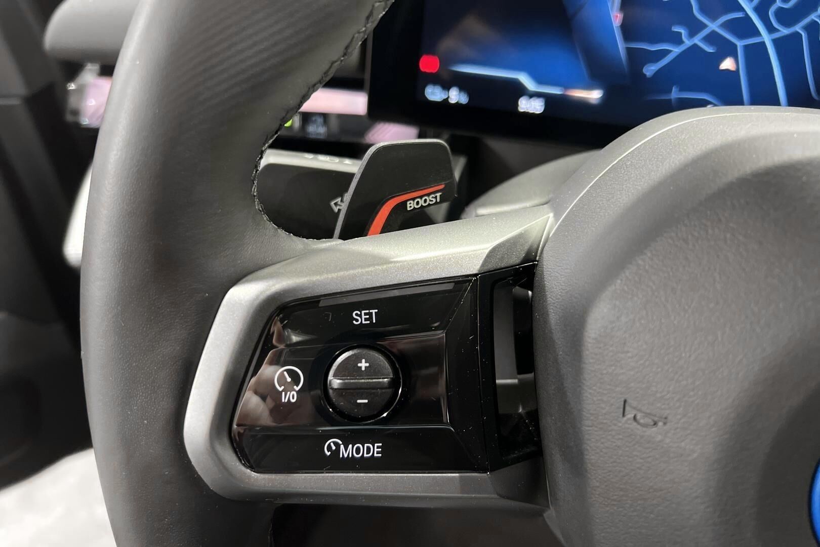 BMW i5 iso kuva 16