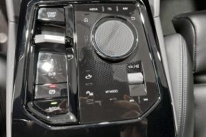 BMW i5 esikatselu 18