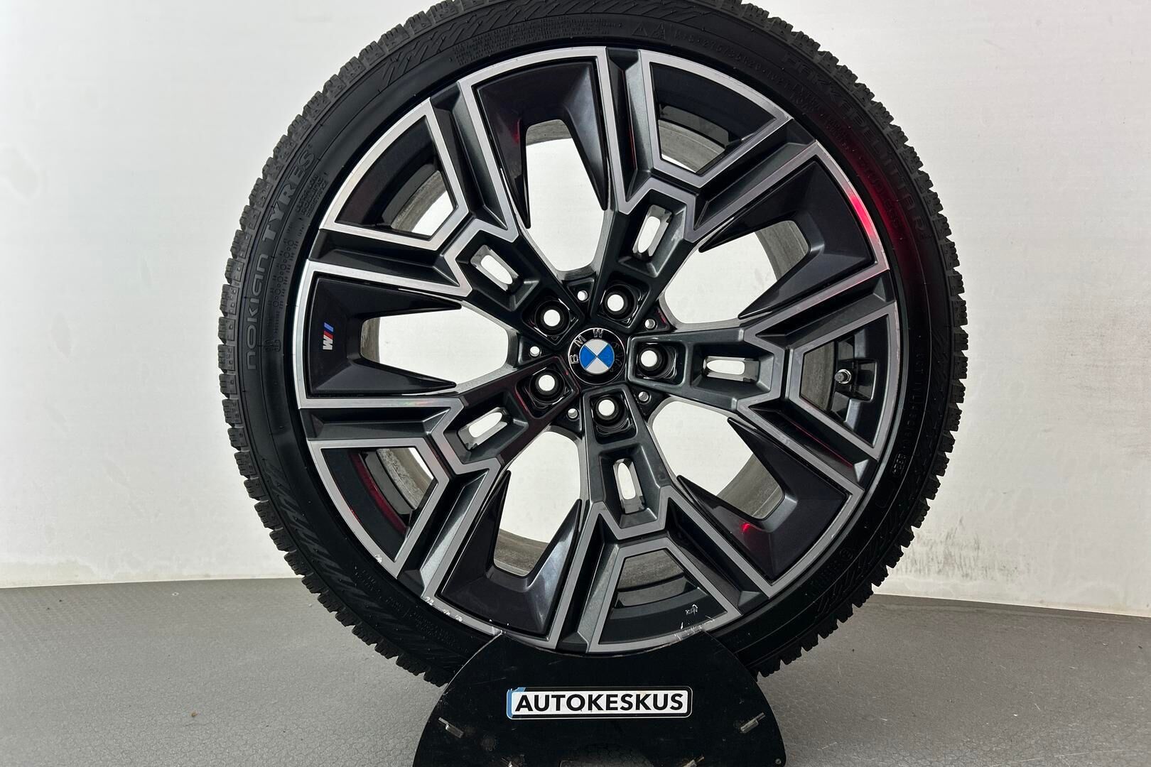 BMW I5 iso kuva 30