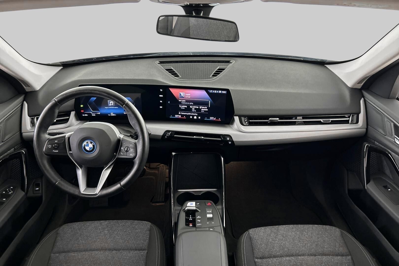 BMW IX1 iso kuva 22