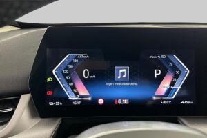 BMW iX1 esikatselu 13