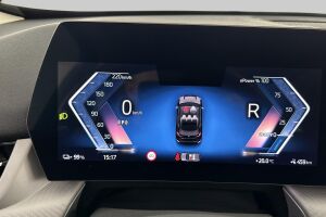 BMW iX1 esikatselu 14