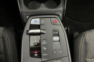 BMW iX1 esikatselu 25