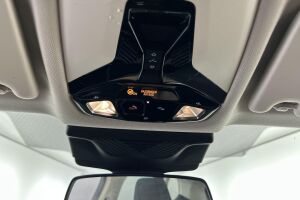 BMW iX1 esikatselu 32