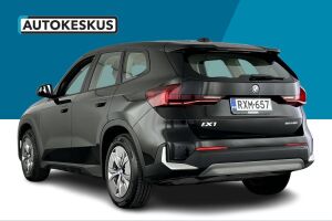 BMW iX1 esikatselu 6