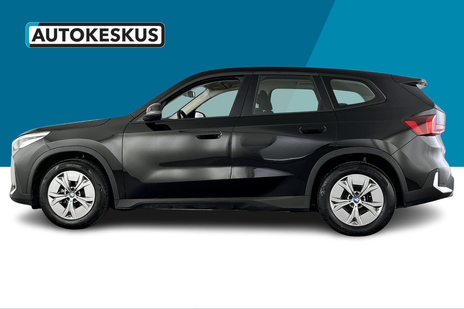 BMW IX1 iso kuva 21