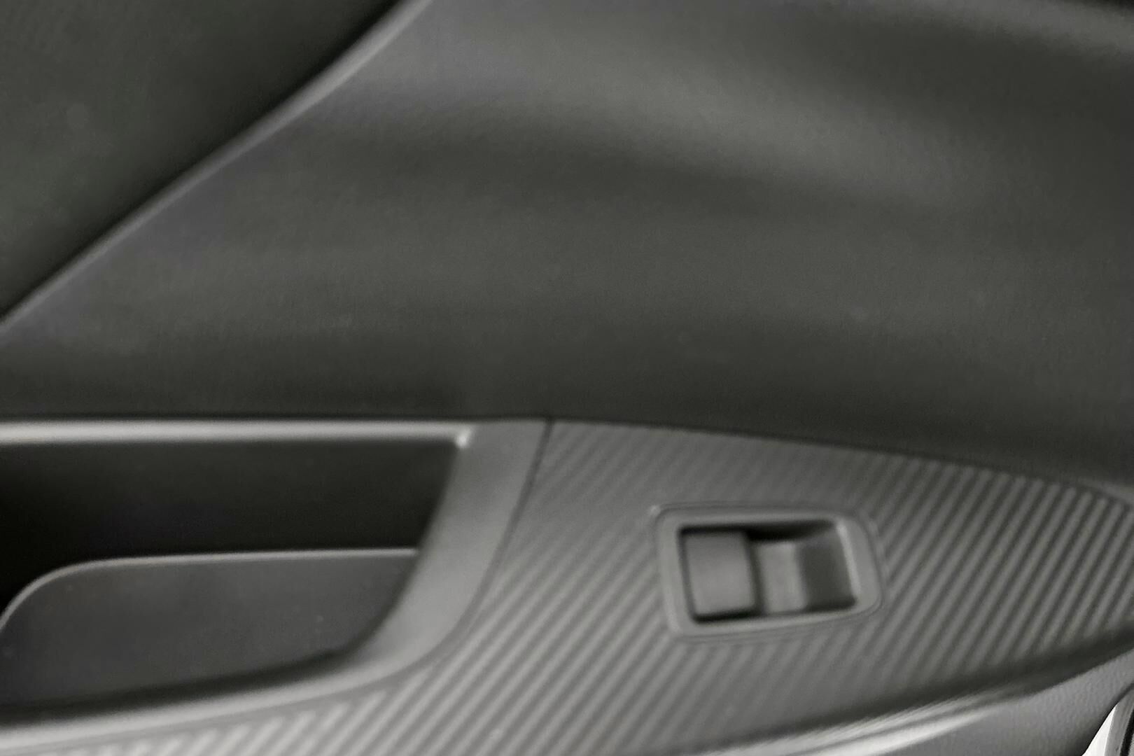 MITSUBISHI Eclipse Cross iso kuva 14