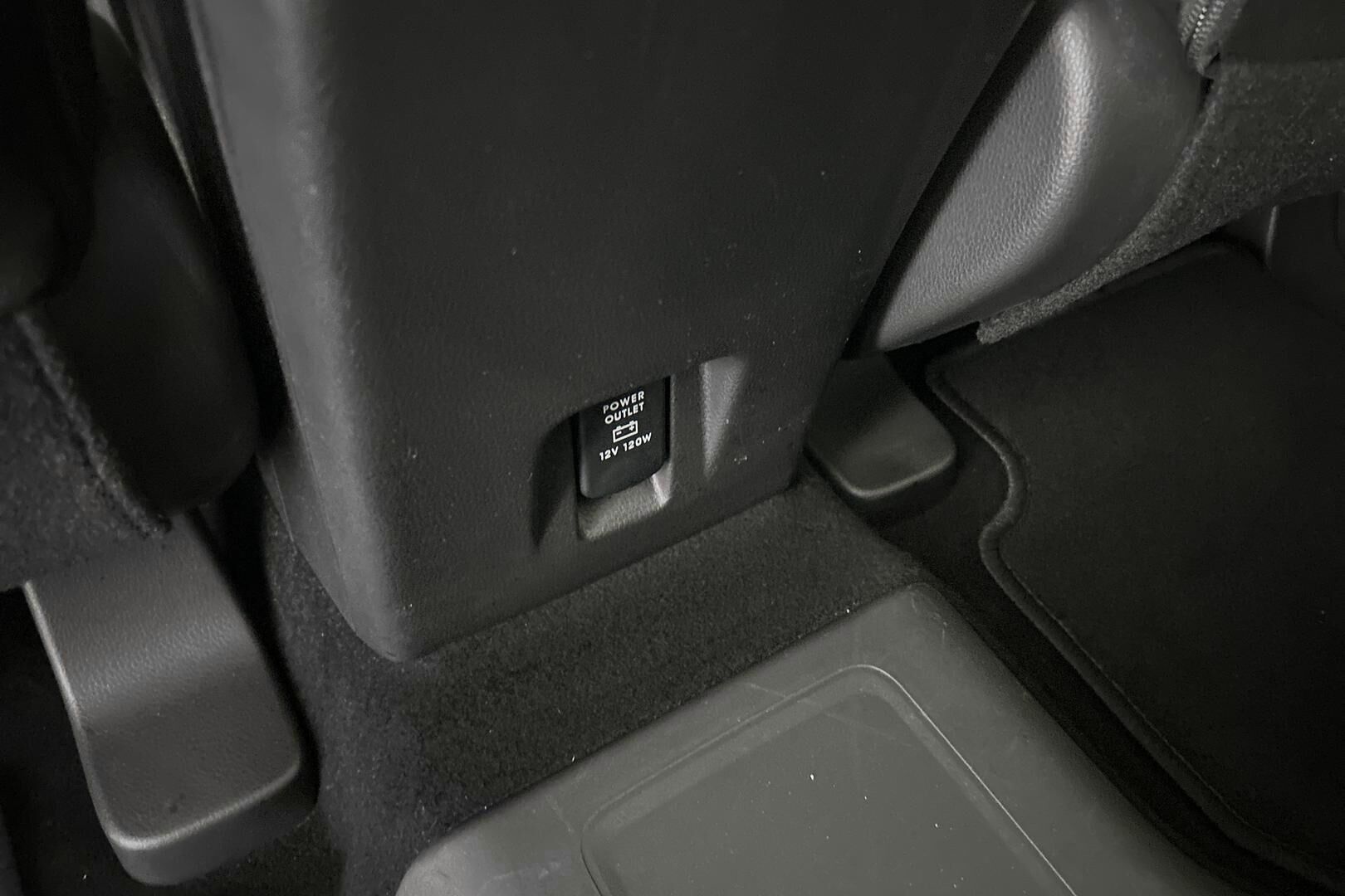 MITSUBISHI Eclipse Cross iso kuva 15