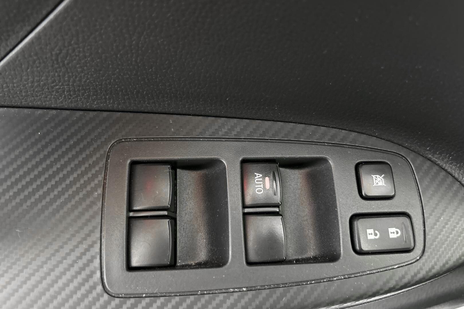 MITSUBISHI Eclipse Cross iso kuva 16