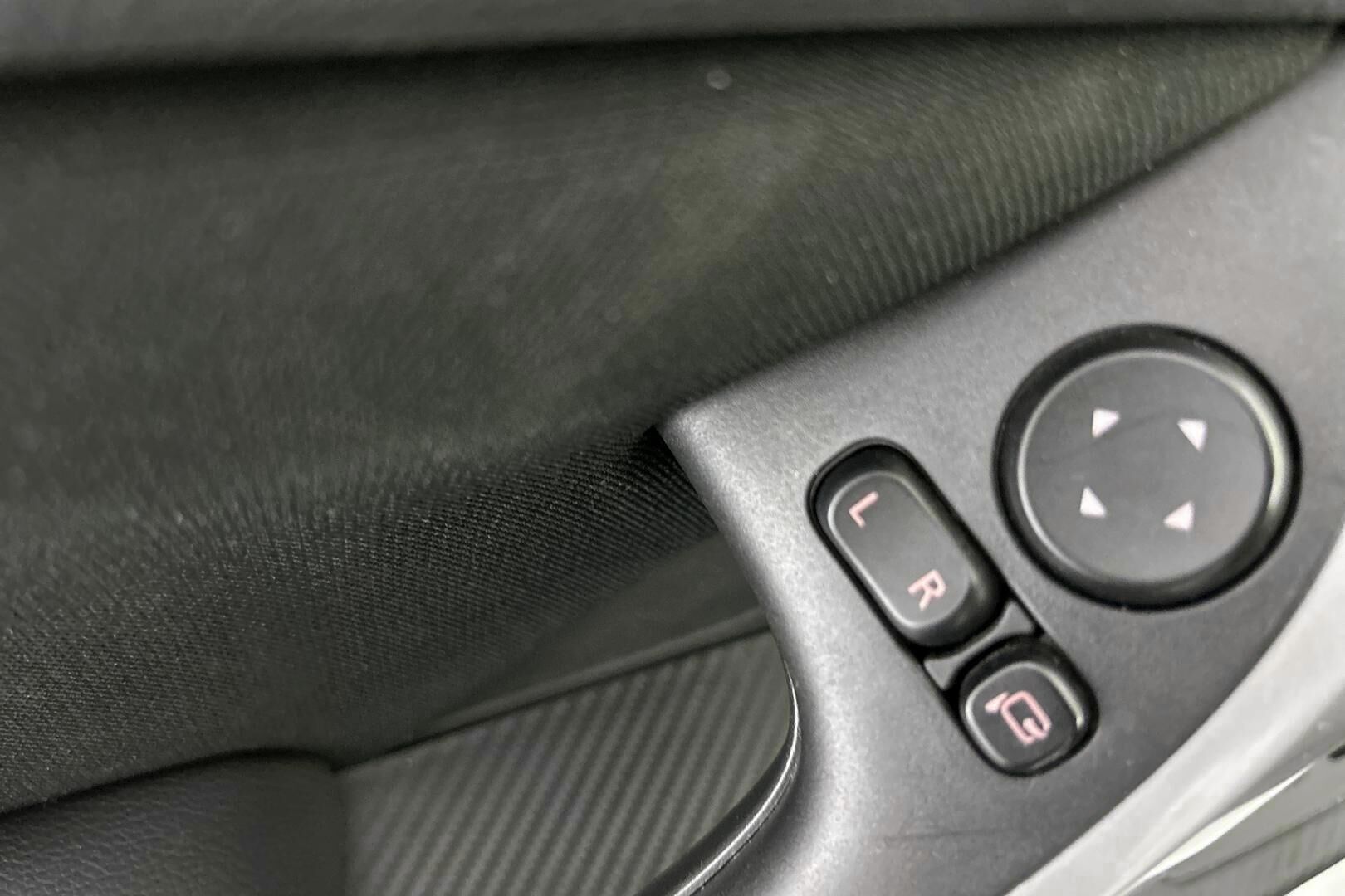 MITSUBISHI Eclipse Cross iso kuva 17