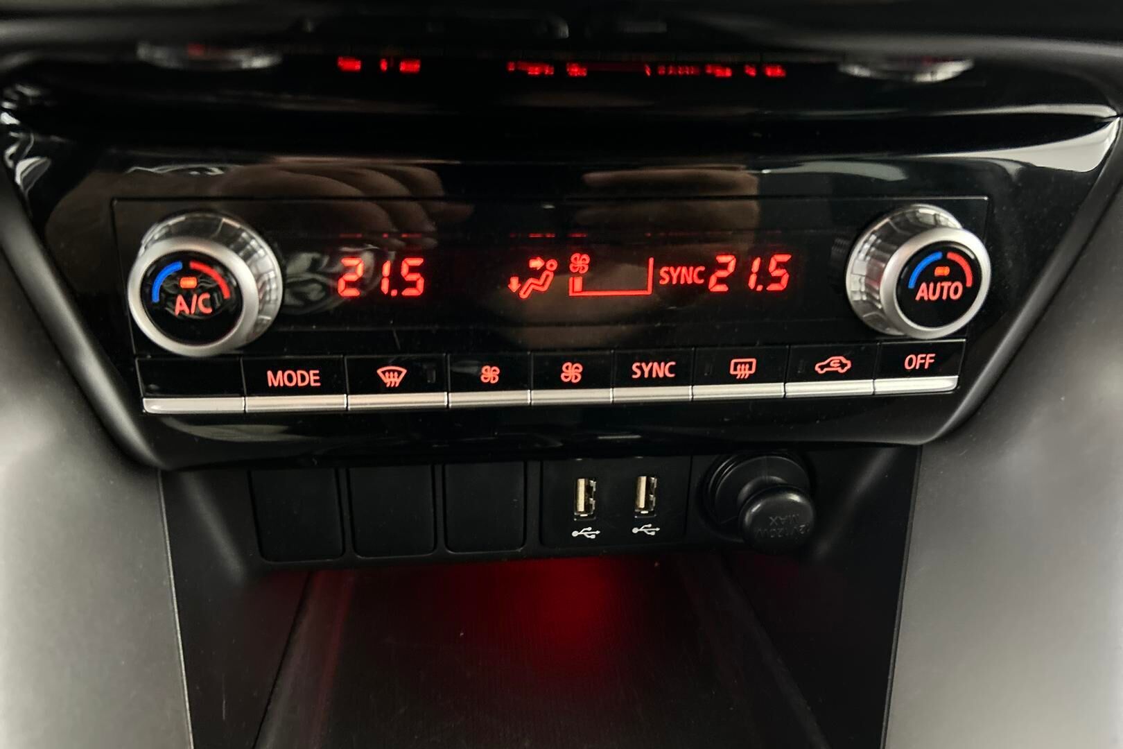 MITSUBISHI Eclipse Cross iso kuva 20