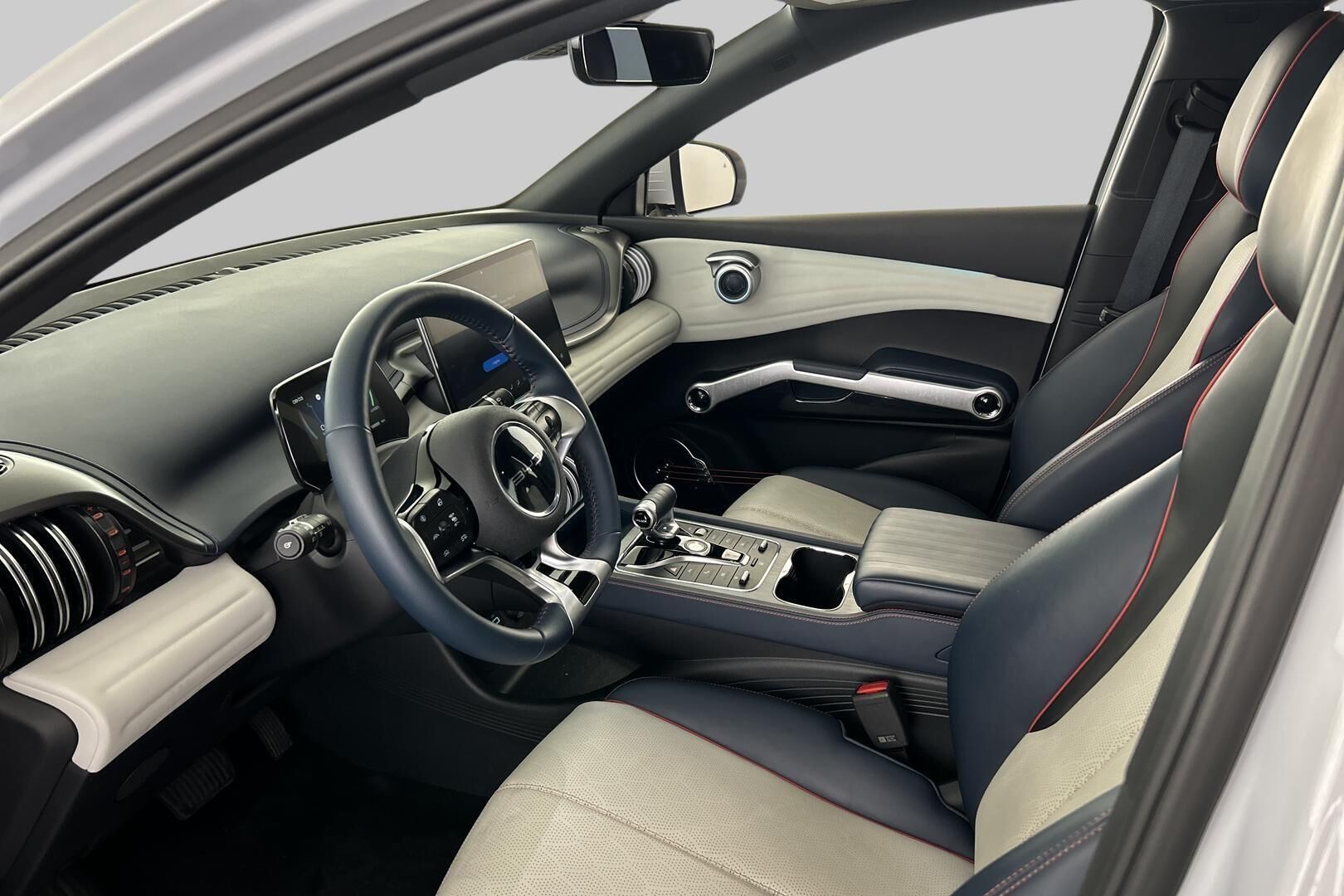 BYD Atto 3 iso kuva 9