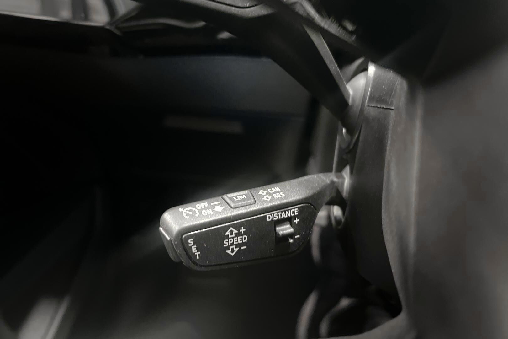 AUDI E-TRON iso kuva 17