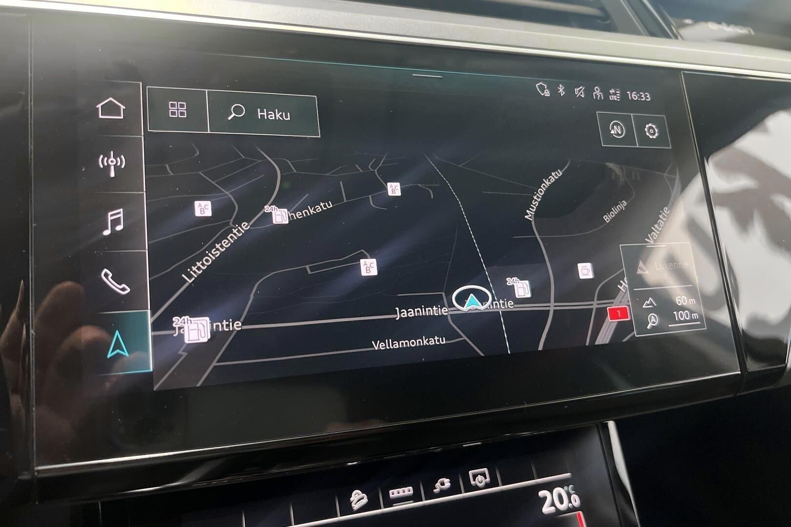 AUDI E-TRON iso kuva 20