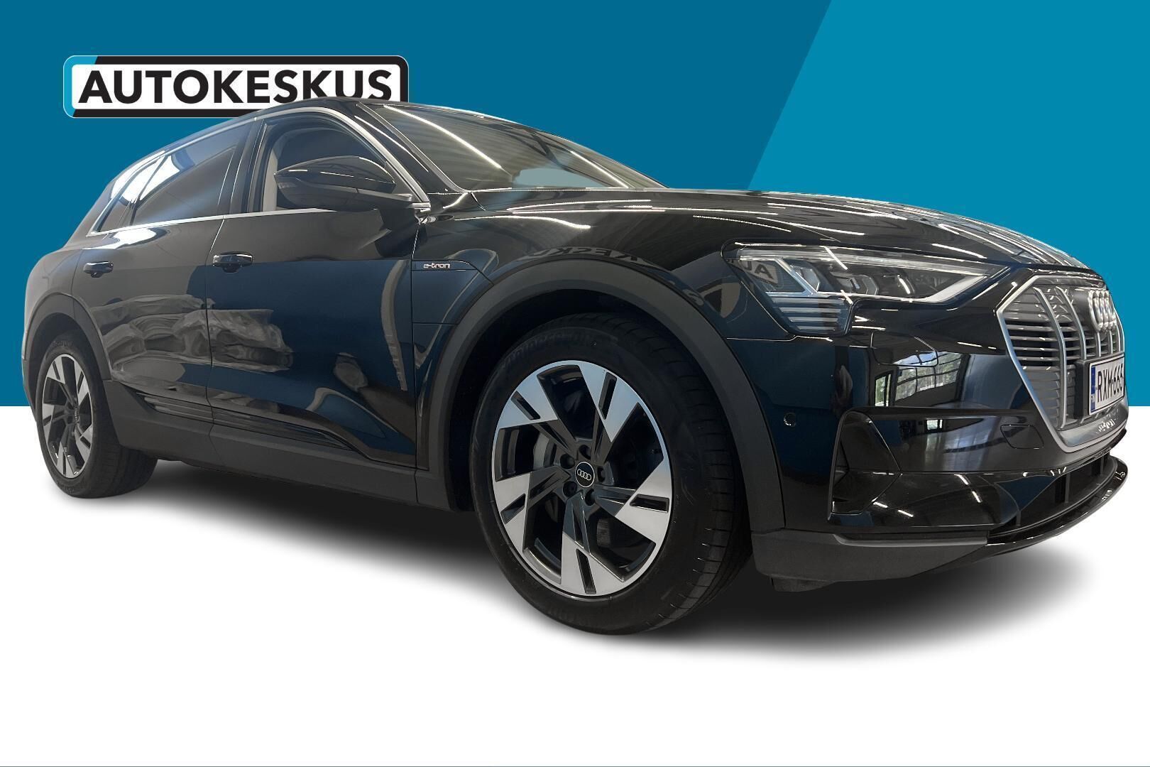 AUDI E-TRON iso kuva 3