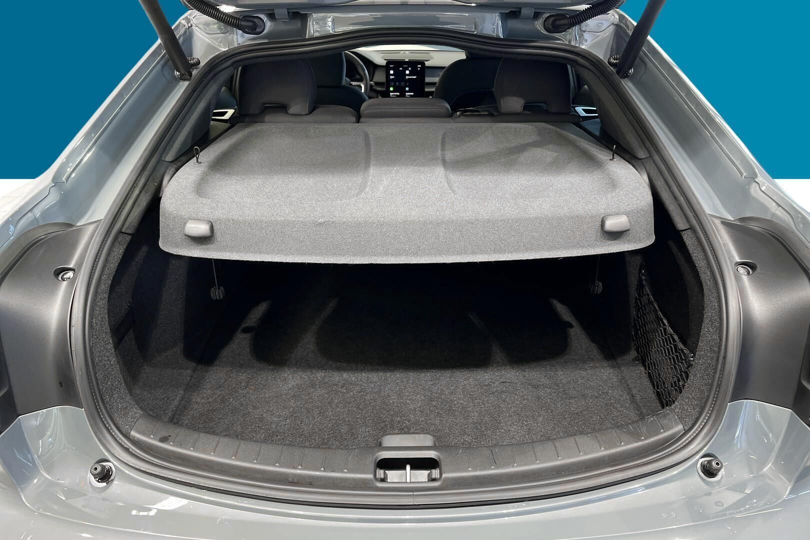 POLESTAR 2 iso kuva 30