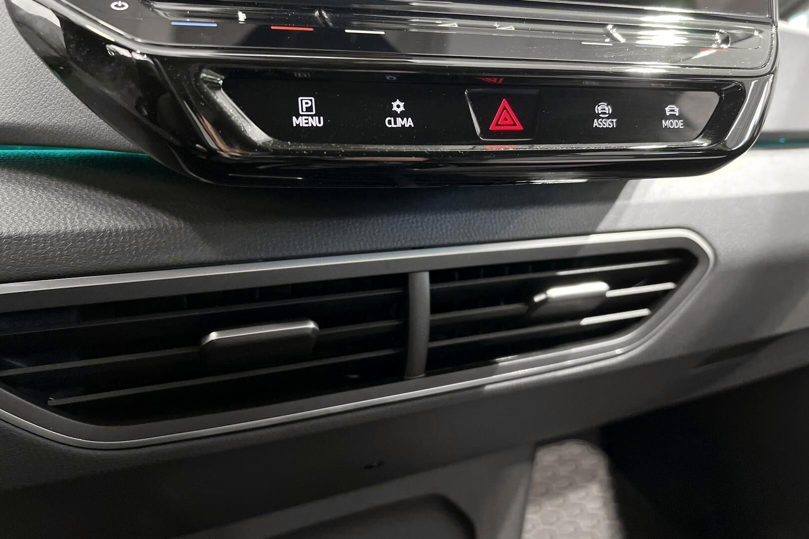 VOLKSWAGEN ID.3 iso kuva 18